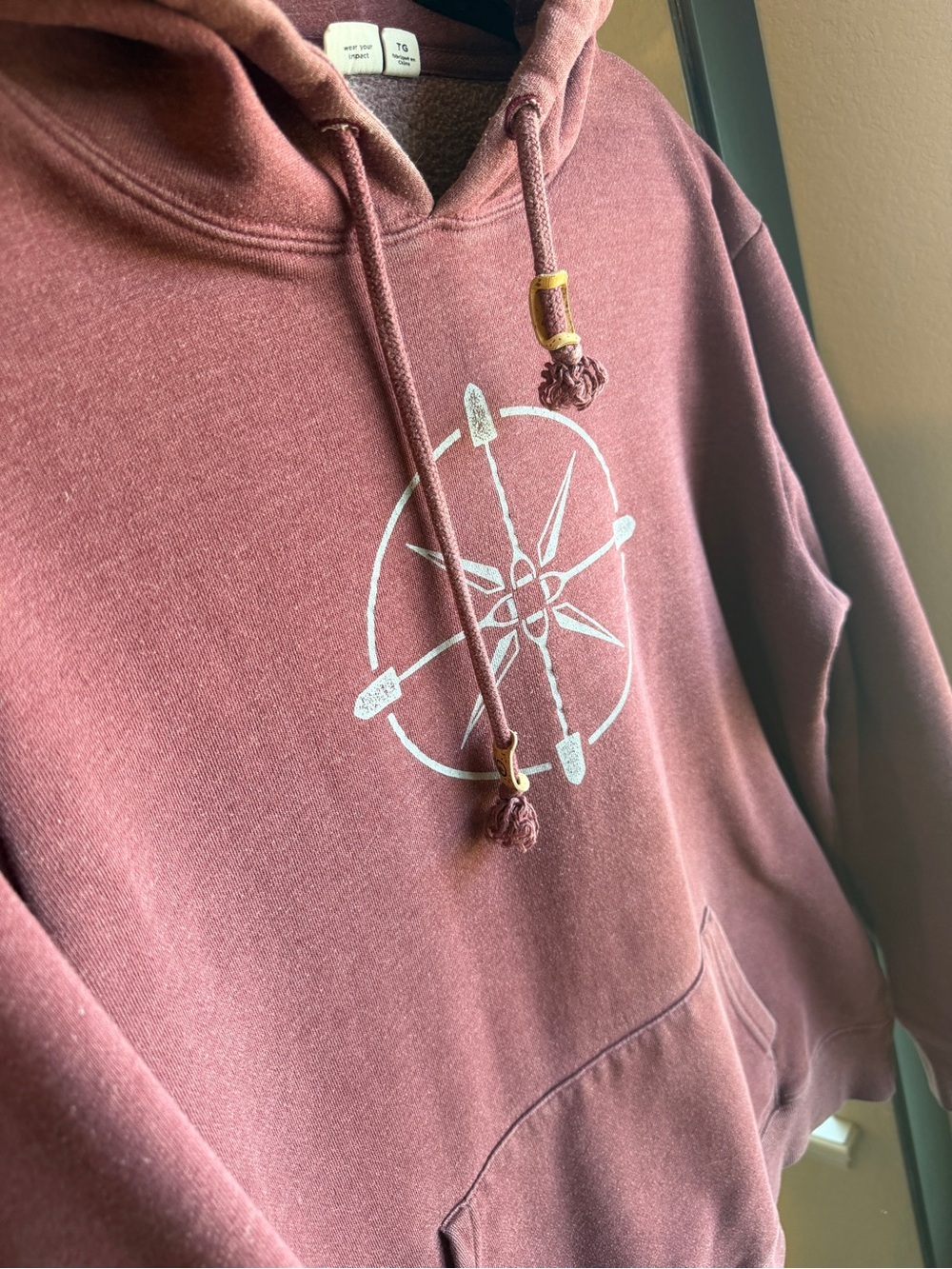 tentree Red Mahogany Dig Deep Compass Graphic Pullover Hoodie - Picture 2 of 4